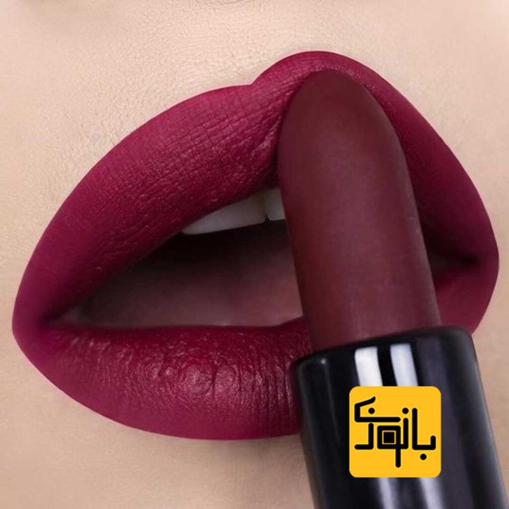 جدیدترین مدل های ترند آرایش لب ساده و شیک
