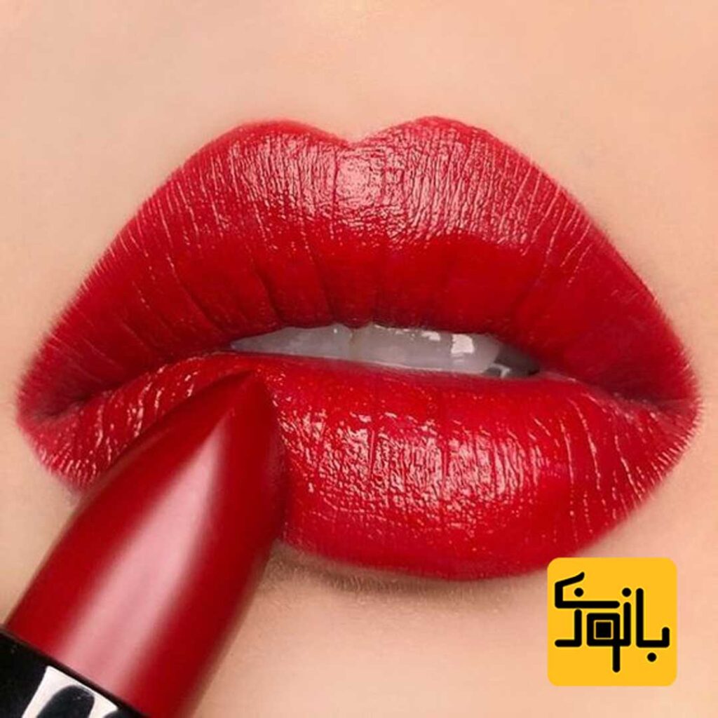 جدیدترین مدل های ترند آرایش لب ساده و شیک
