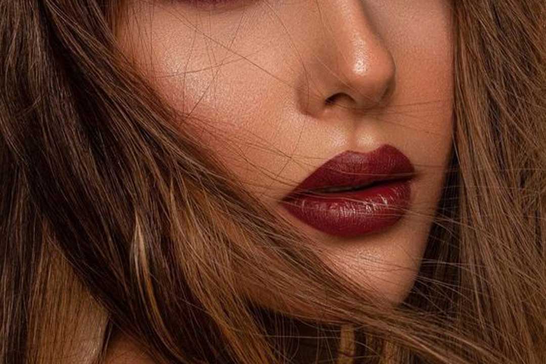 مدل های آرایش لب ساده و جذاب دخترانه