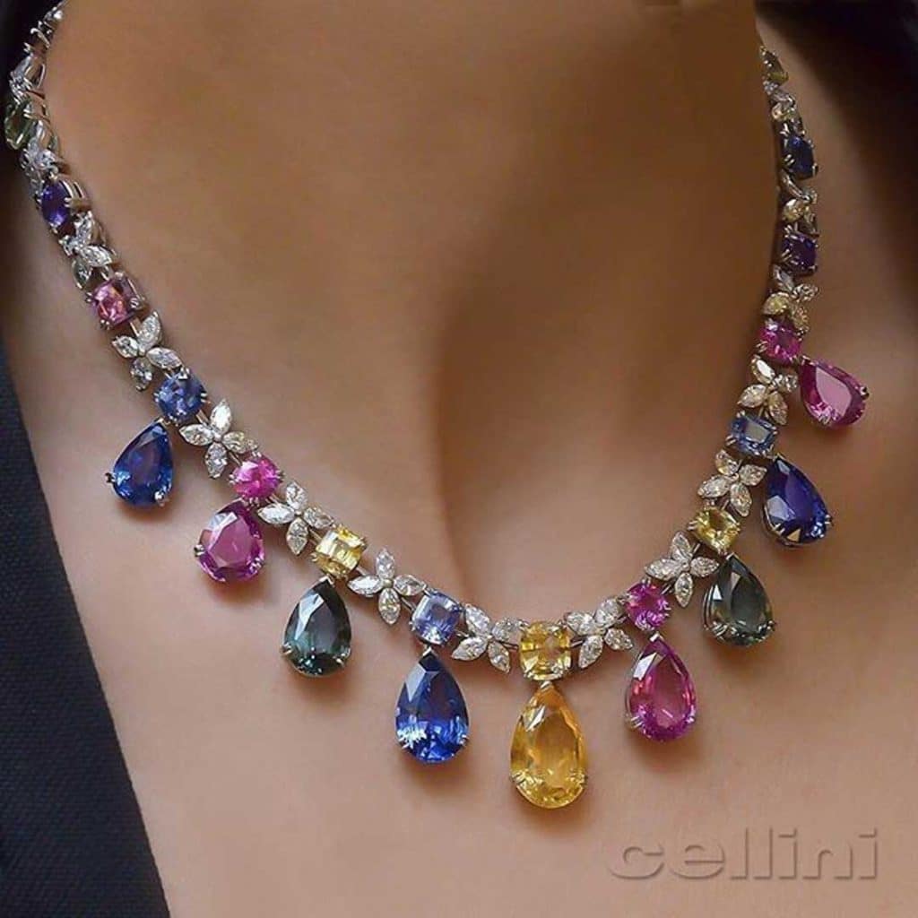 چشم نوازترین مدل های گردنبند جواهر با سنگ های رنگی و زیبا