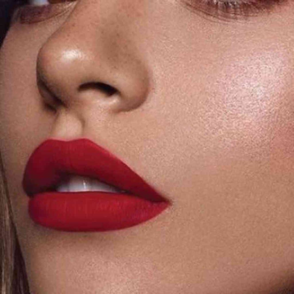 جدید ترین رنگ رژ ِ قرمز