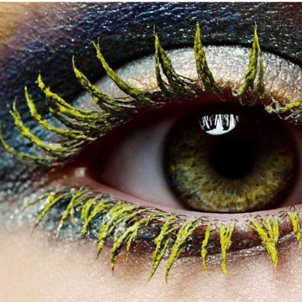 ریمل رنگی  نگ زرد
