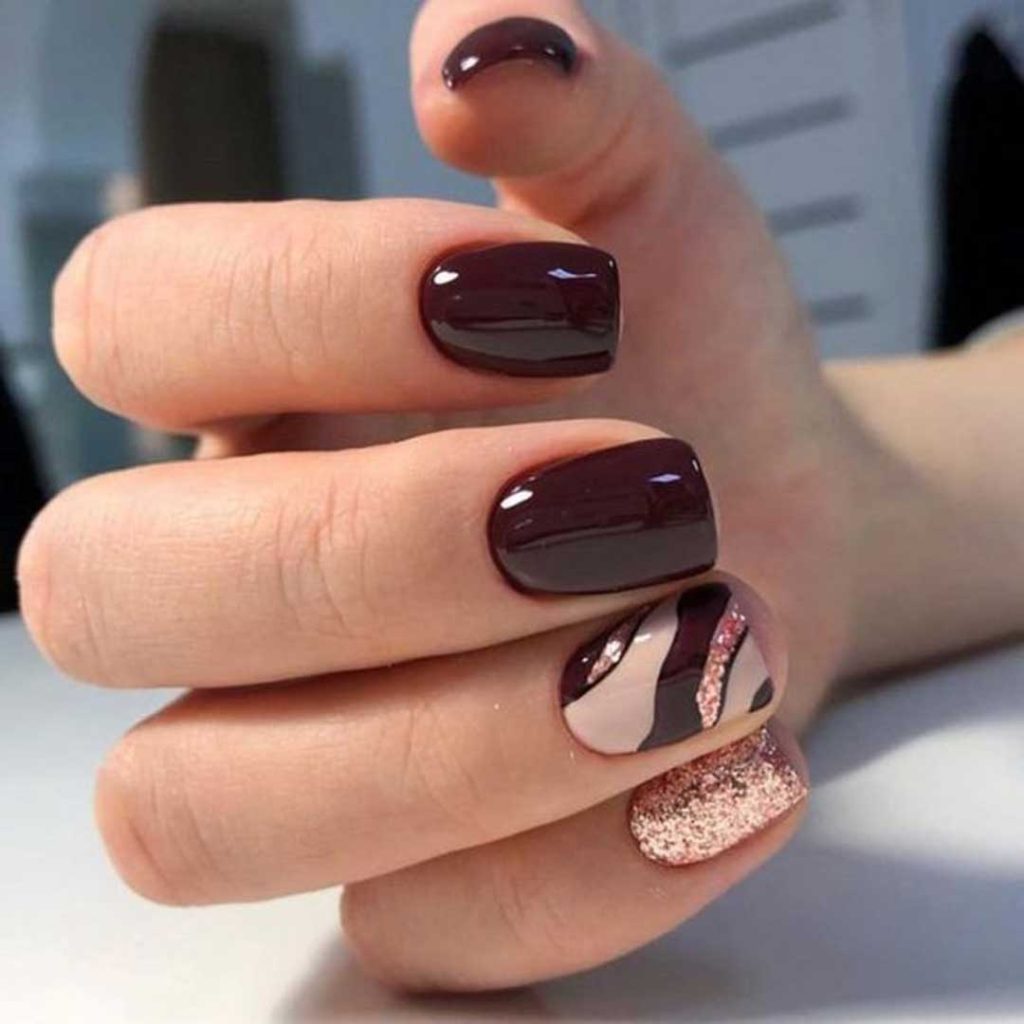 طرح ناخن قهوه ای