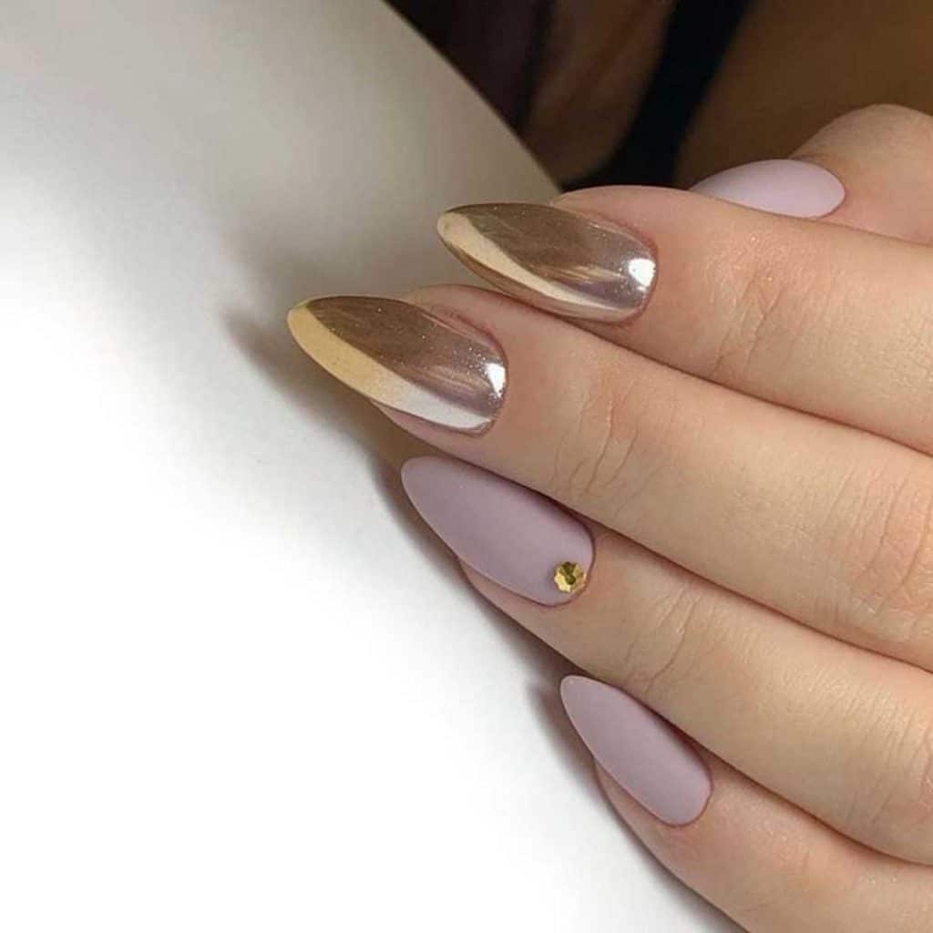 ناخن ساده و مینیمال
