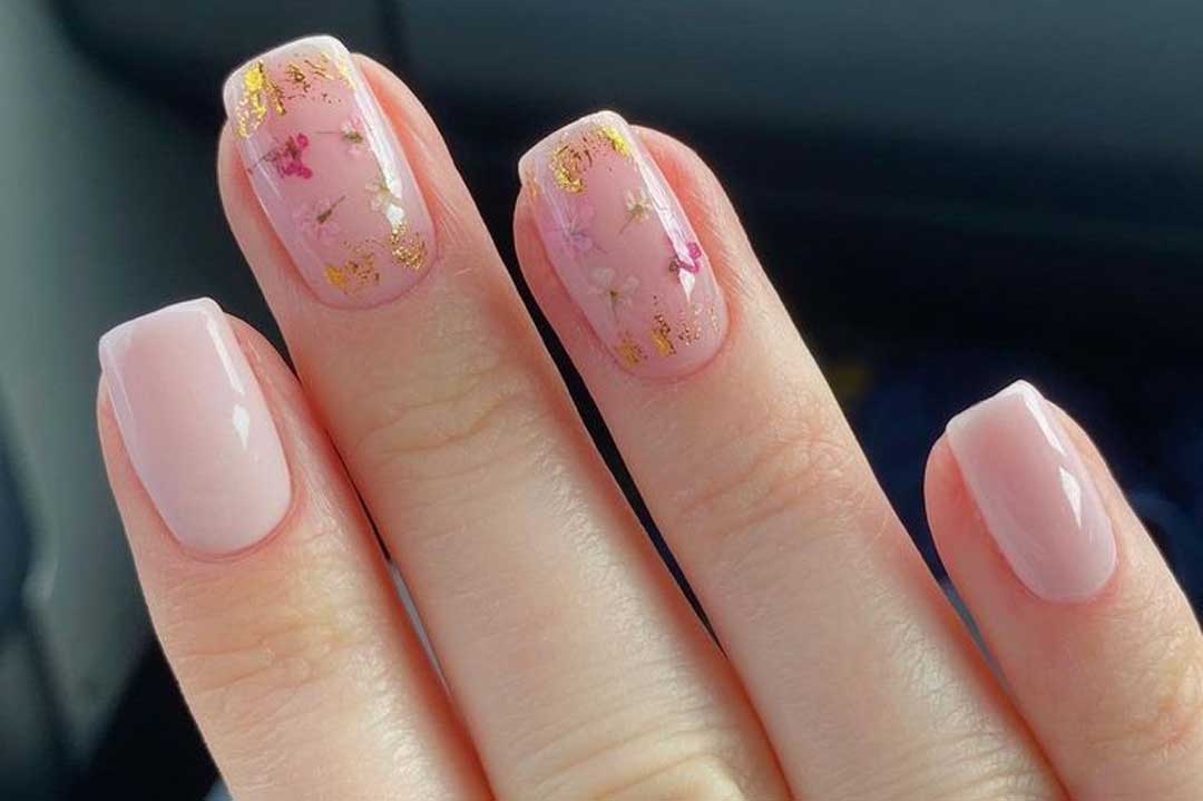 جدیدترین و شیک تری مدل های ناخن ساده و ملایم ۱۴۰۵