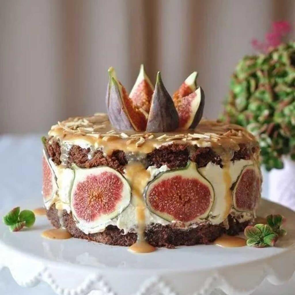 کیک خانگی با انجیر