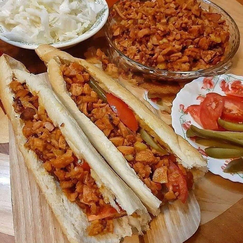 ساندویچ سوسیس بندری
