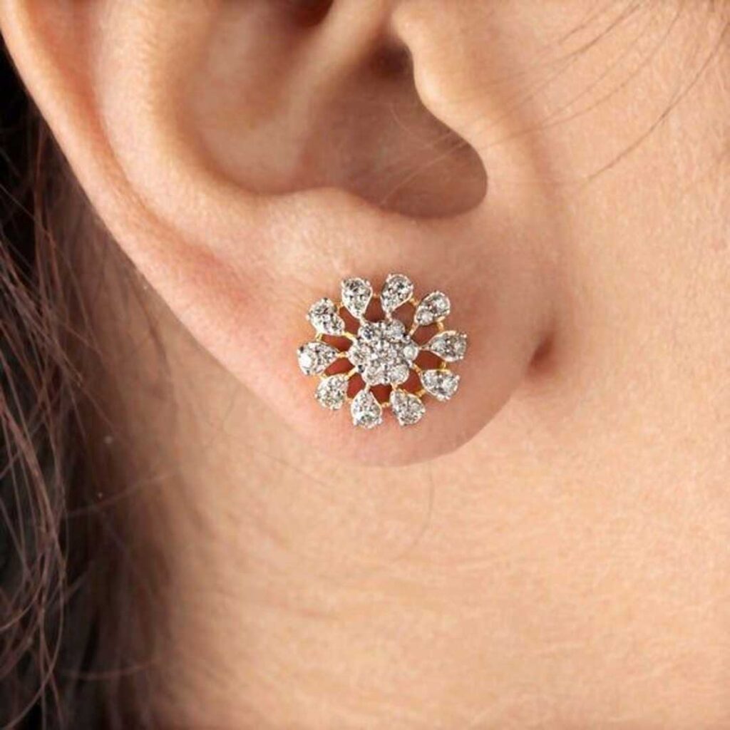 گوشواره طرح گل الماسی خاص