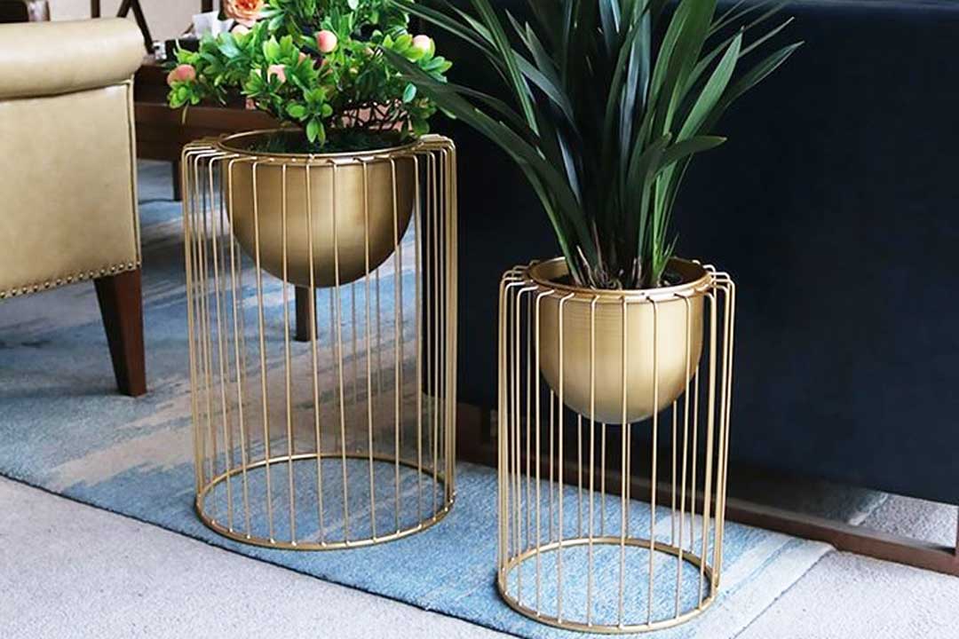 جدیدترین مدل های استند فلزی گلدان شیک و مینیمال ۱۴۰۵