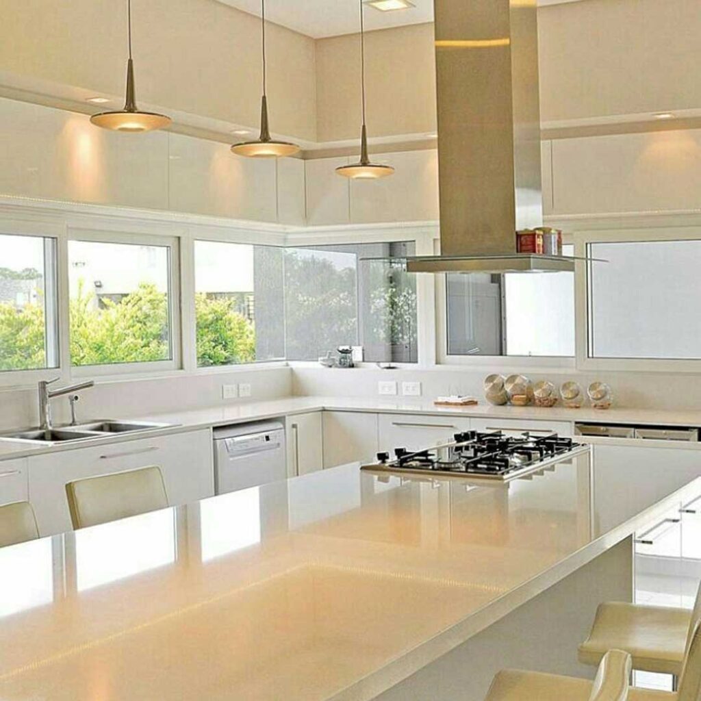 دیزاین اجاق گاز و هود جزیره ای شیک