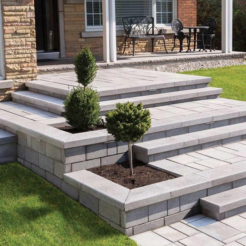 طراحی ساده پله باغ و حیاط