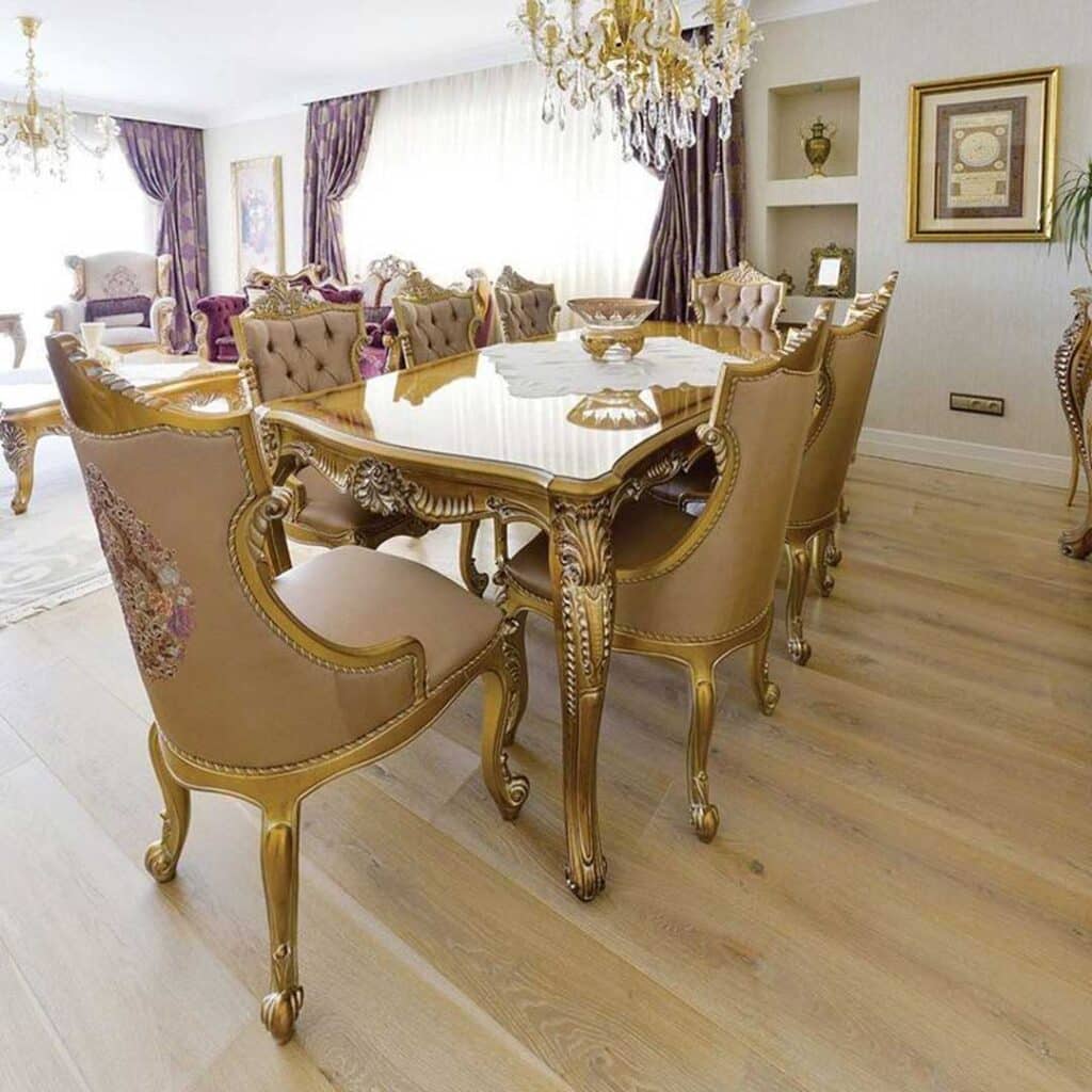  میز ناهارخوری سلطنتی ساده