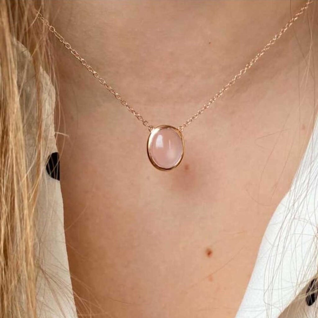 جالب ترین مدل های گردنبند با سنگ کوارتز صورتی