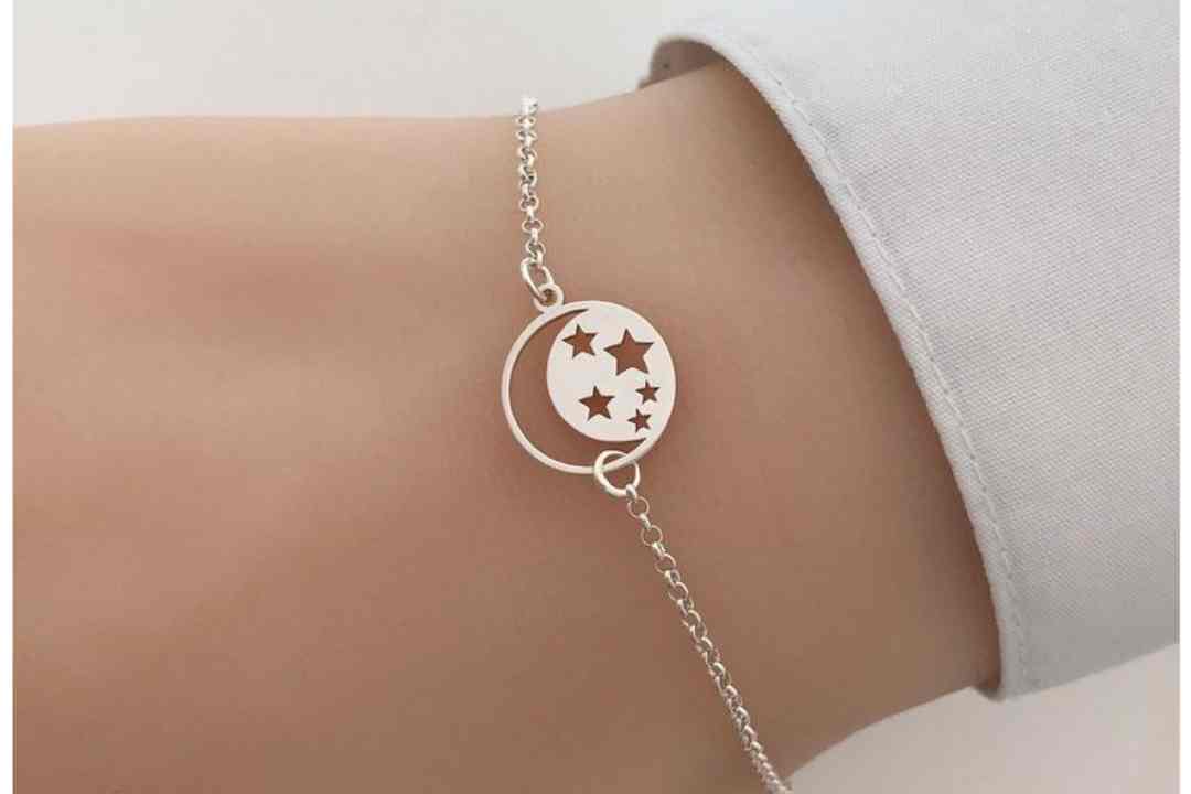 مدل های جدید دستبند طلای لیزری ماه و ستاره ۱۴۰۵