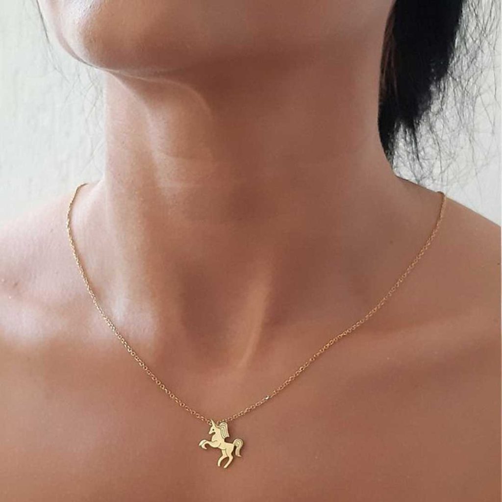 مدل های خاص گردنبند دخترانه طلا طرح اسب تک شاخ