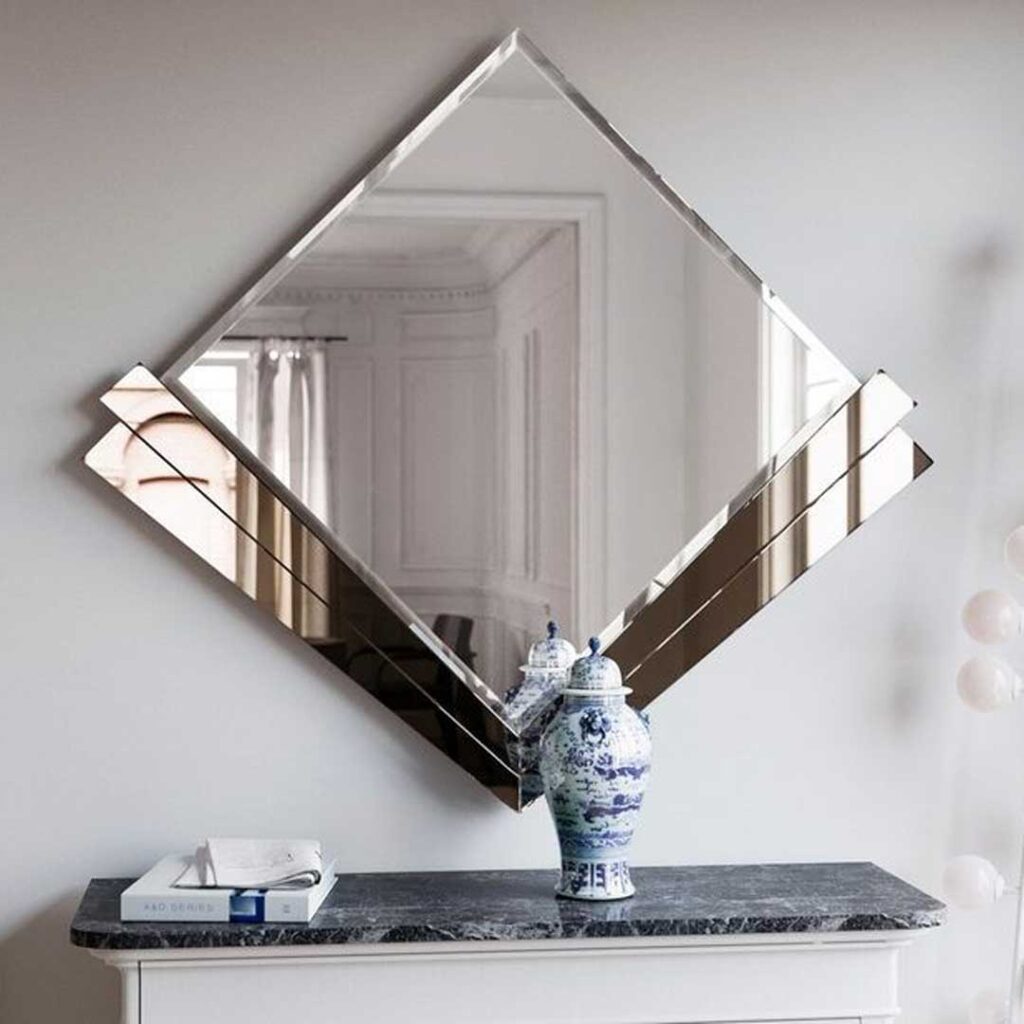 آینه دیواری طرح لوزی بزرگ