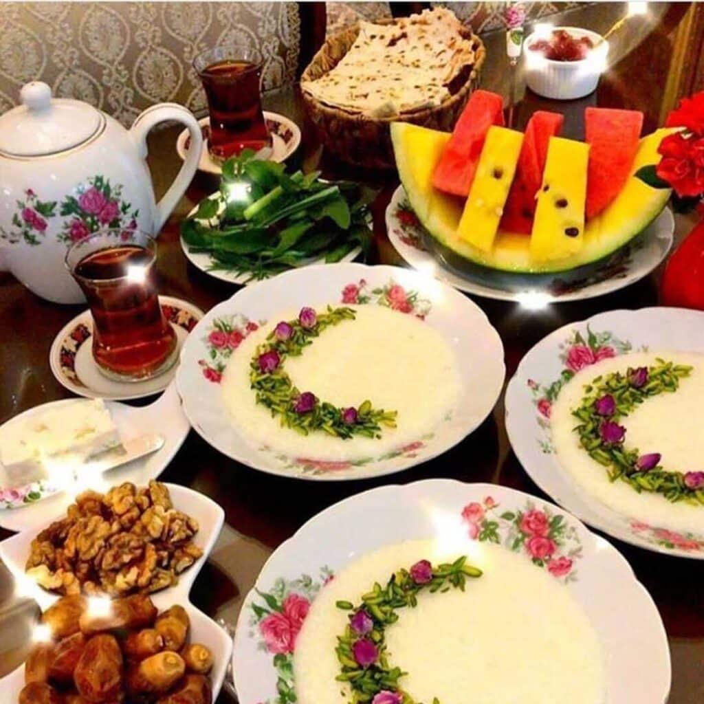 تزیین فرنی با خلال پسته