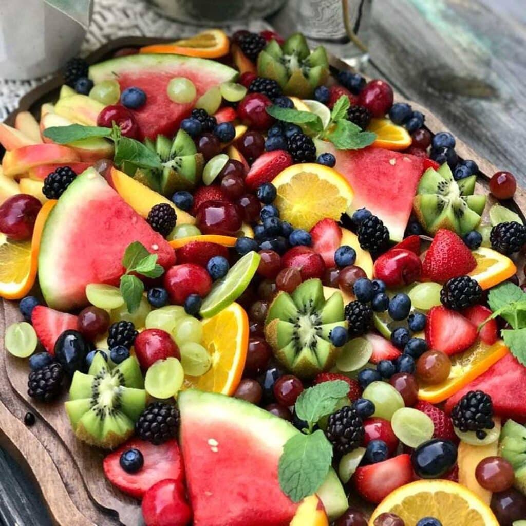 چیدن میوه تابستانی