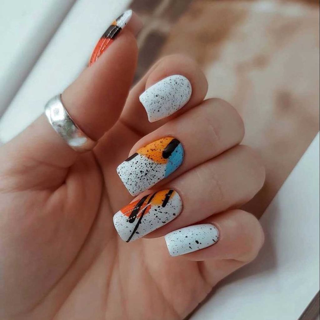 کاشت ناخن بلند