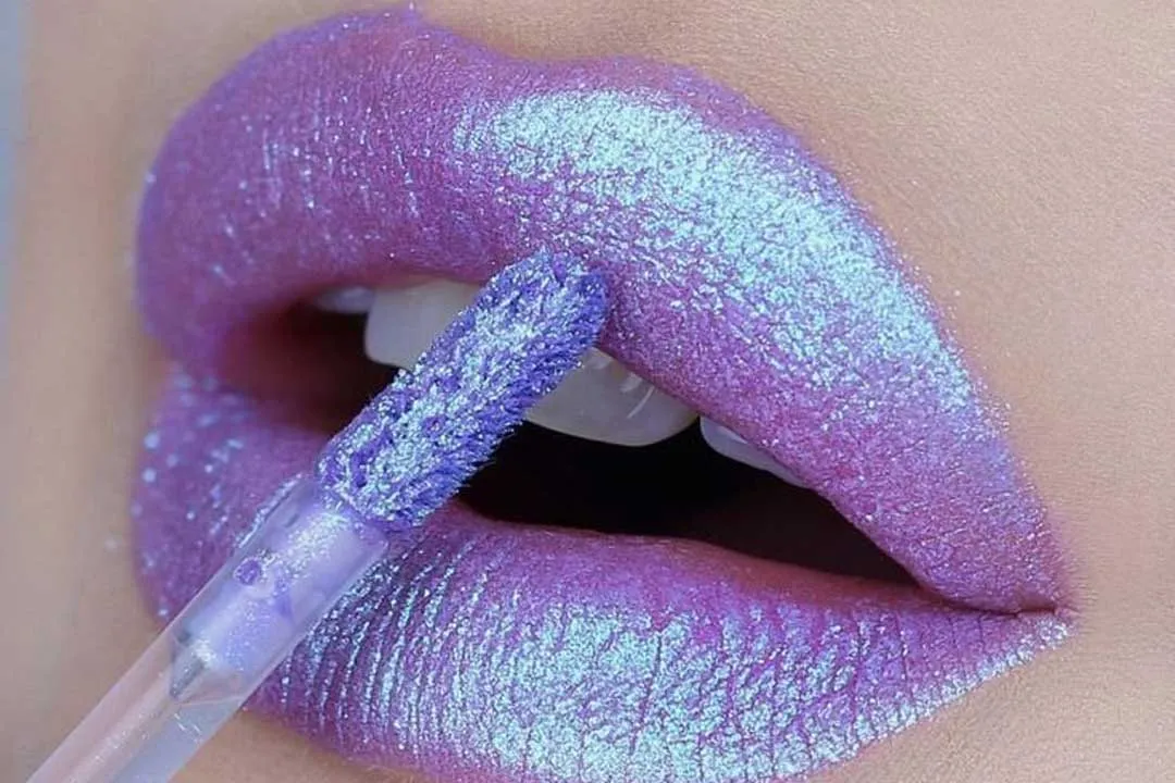 جدیدترین و خاص ترین رنگ های رژ لب بنفش دخترانه