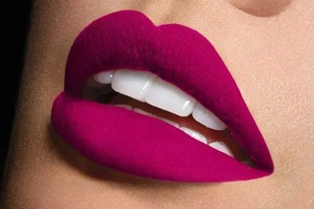خاص ترین رنگ های رژ لب صورتی پر رنگ مینیمال