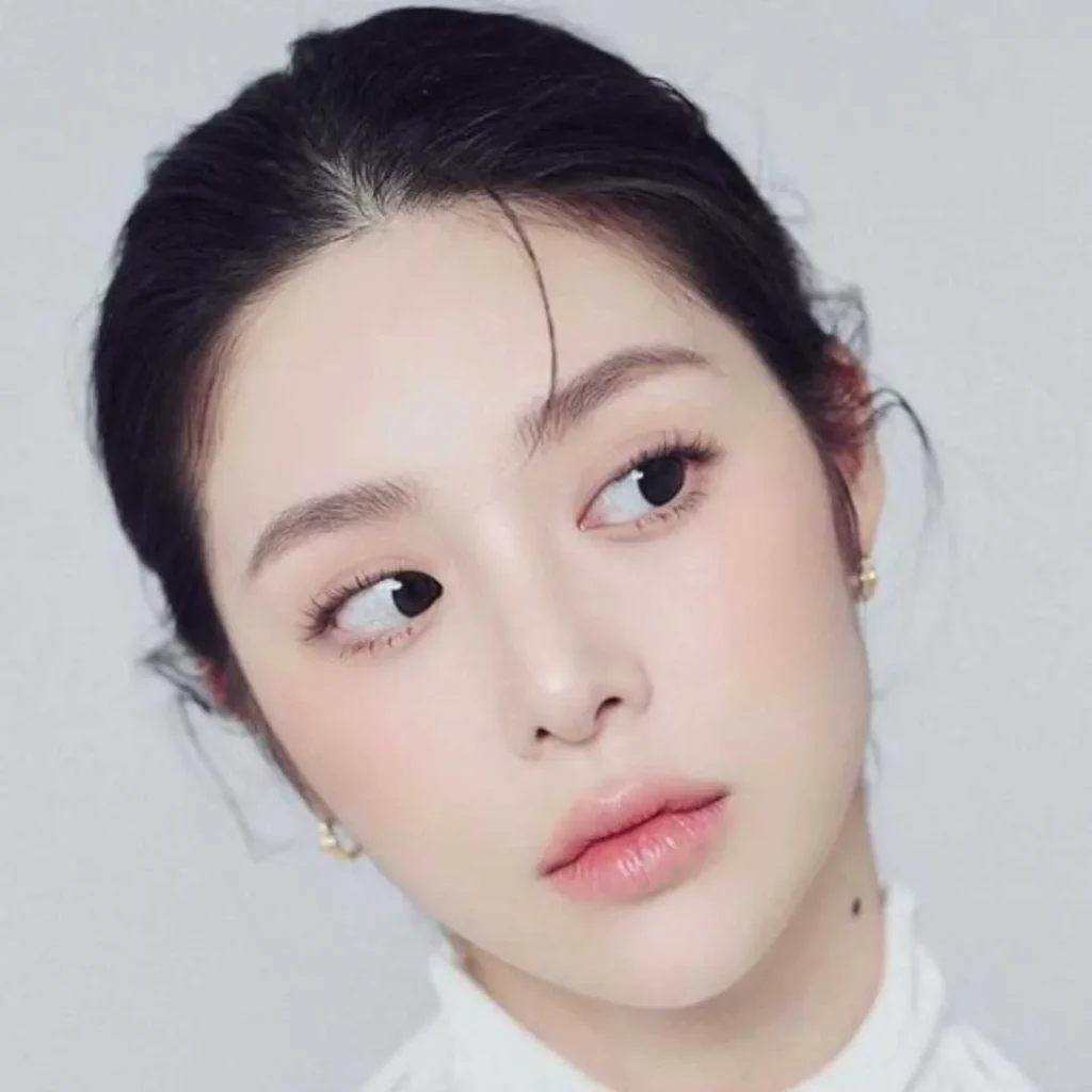 آرایش مینیمال و ساده به سبک دختران کره ای