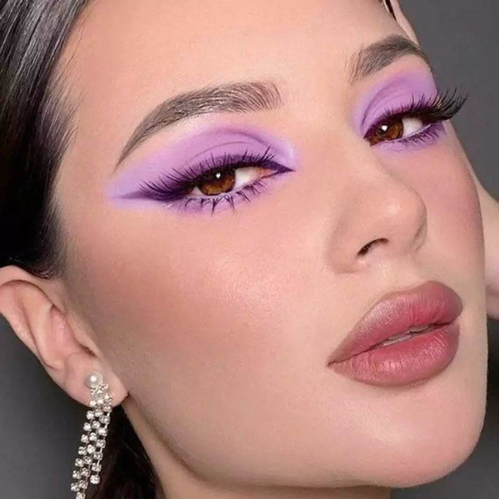آرایش چشم با سایه بنفش زیبا