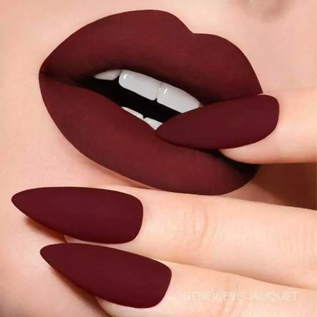آرایش لب با رژ جیگری 