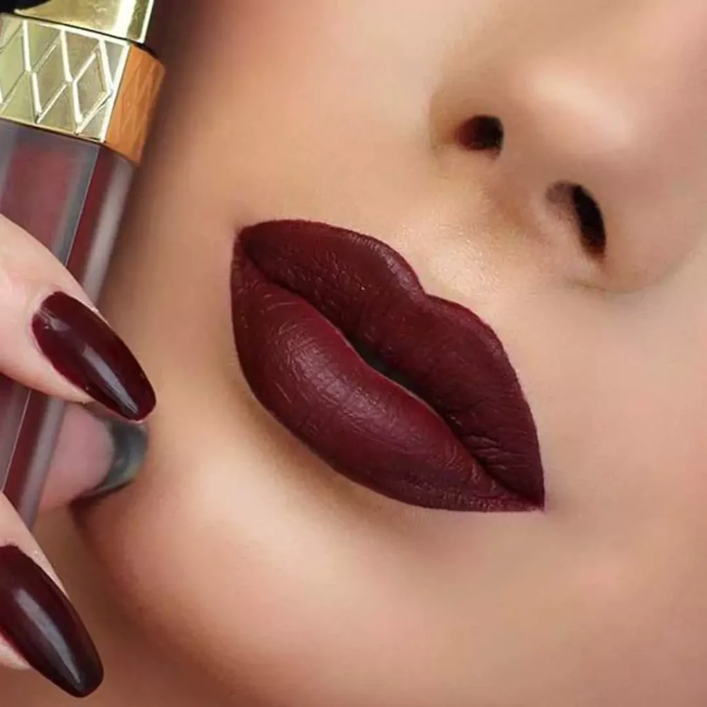 آرایش لب با رژ جیگری 