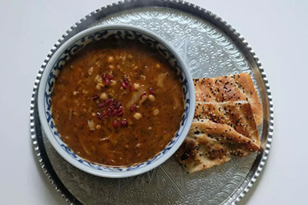 طرز تهیه و مواد لازم آش سماق تویسرکان