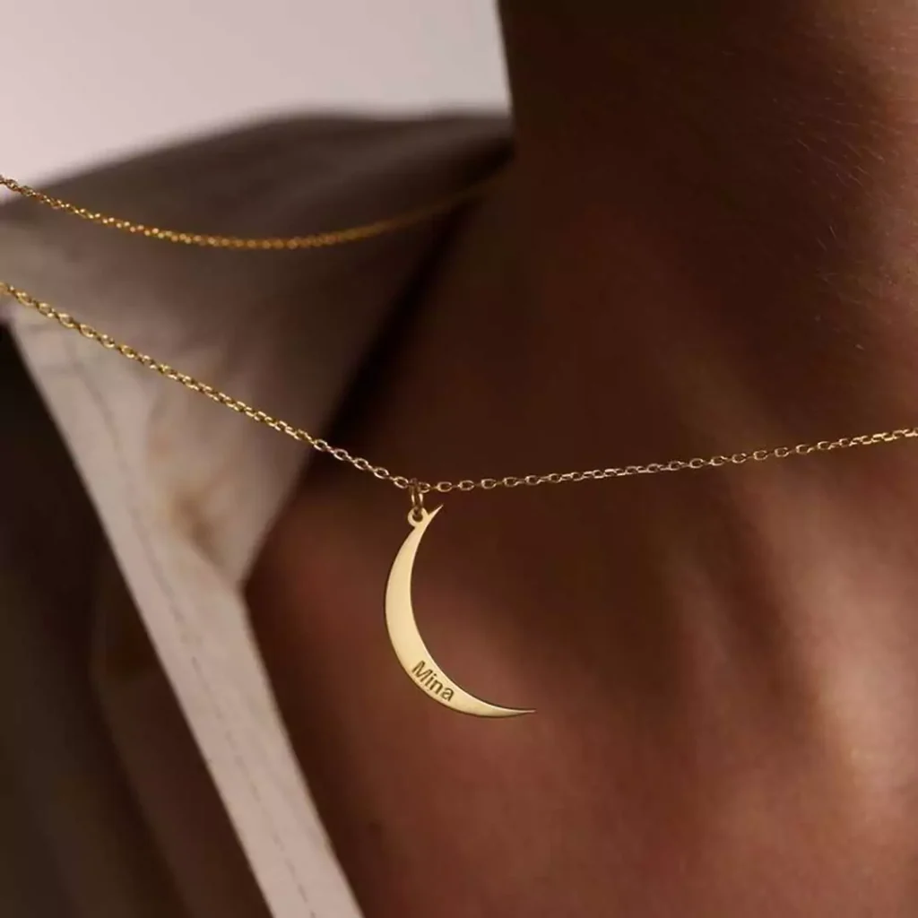 آویز گردنبند ماه 