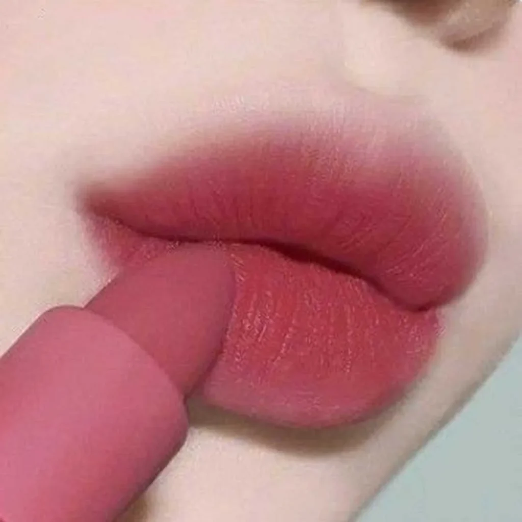 آرایش لب ترند 2023 کره ای
