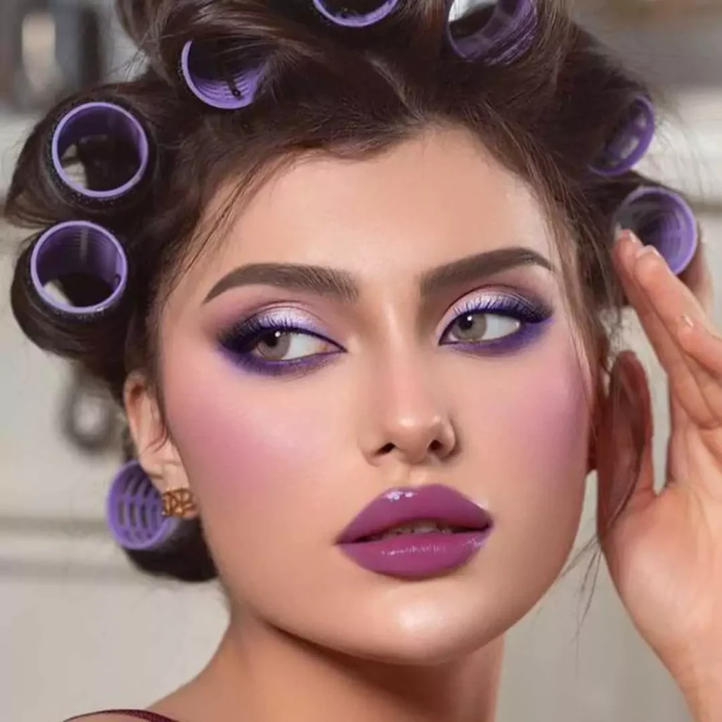 میکاپ با رژ بنفش