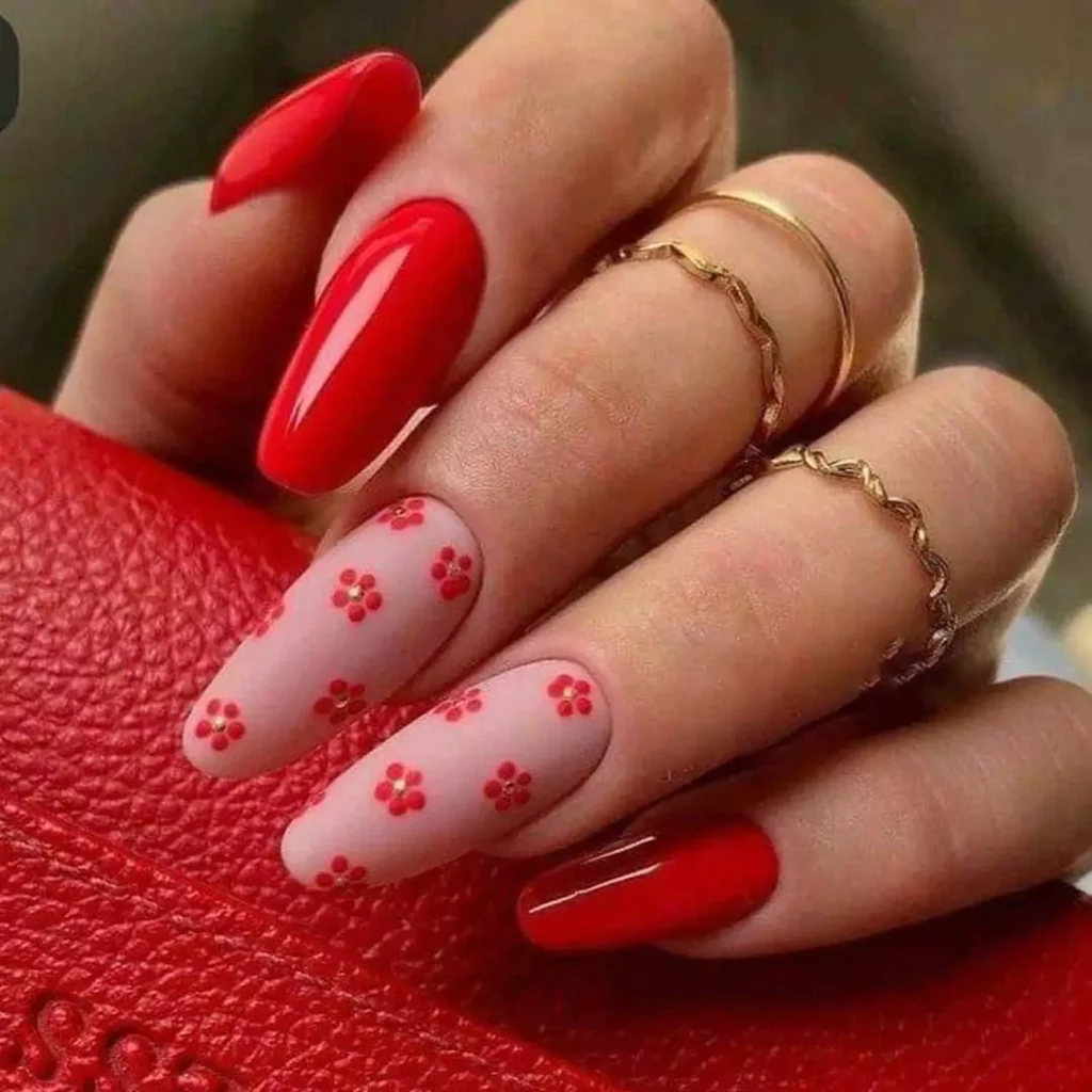 ناخن گلدار دخترانه 
