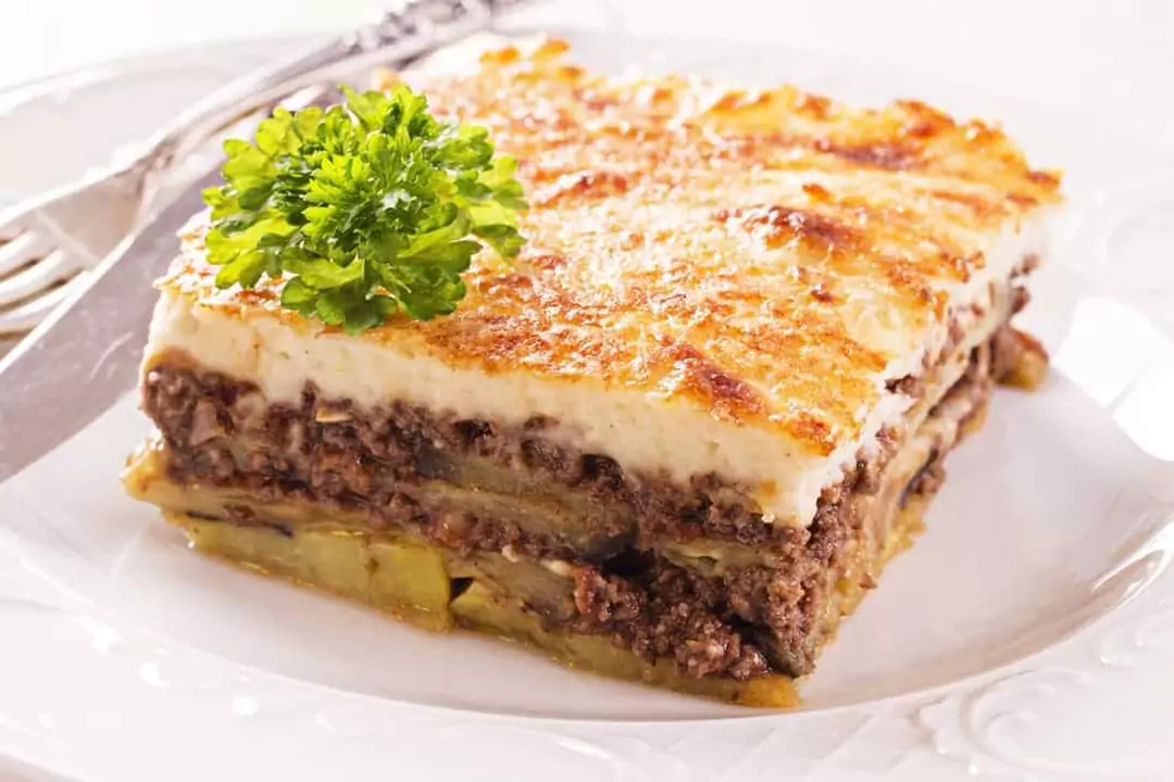 طرز تهیه موساکا یونانی + مواد لازم