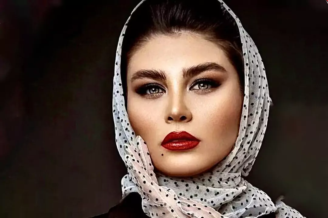 جذاب ترین مدل های میکاپ مناسب شال و روسری