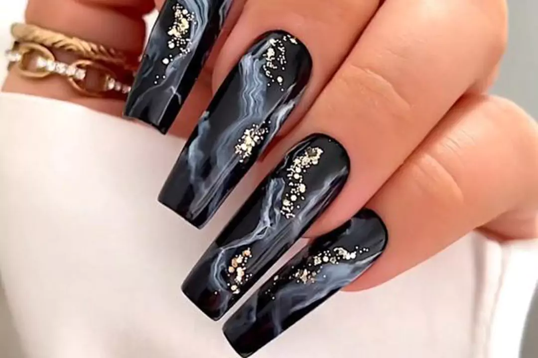 شیک ترین مدل های دیزاین ناخن با طراحی ابرو بادی