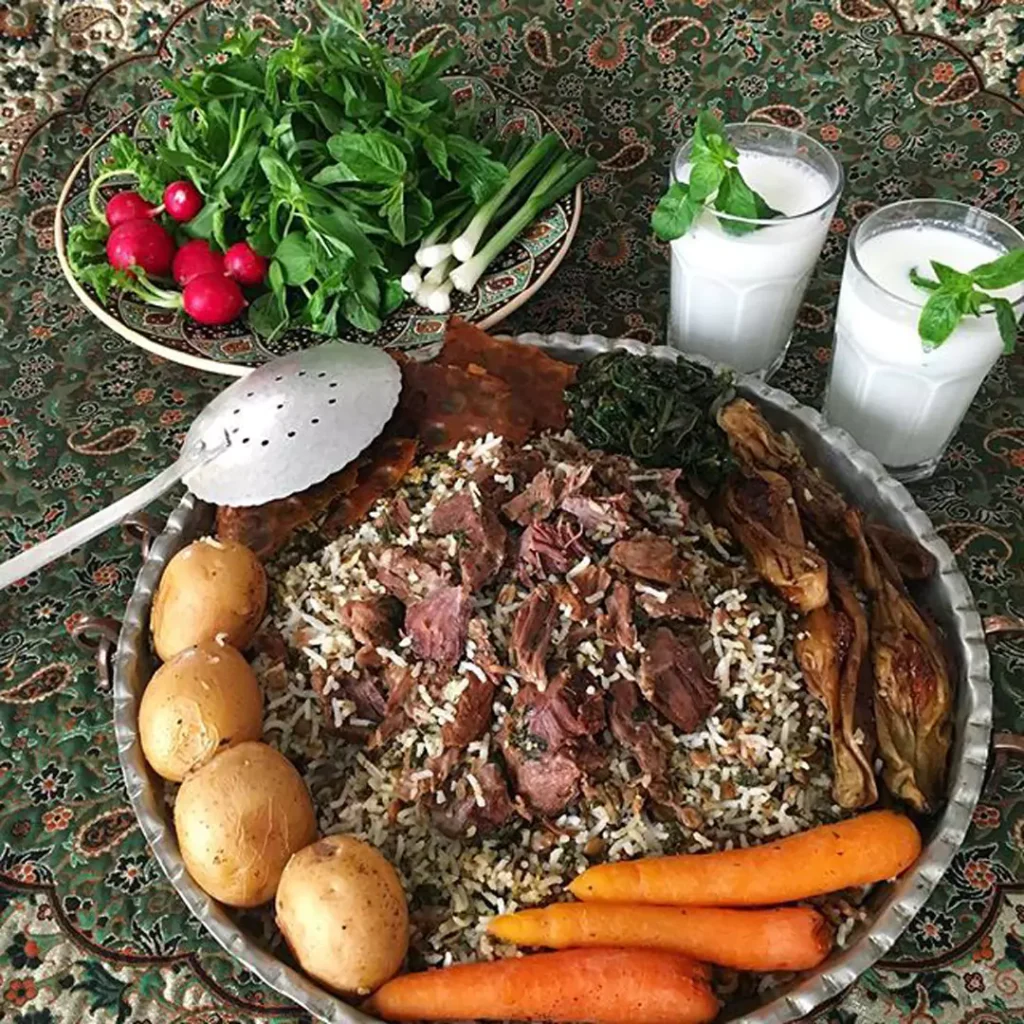 ته چین با گوشت