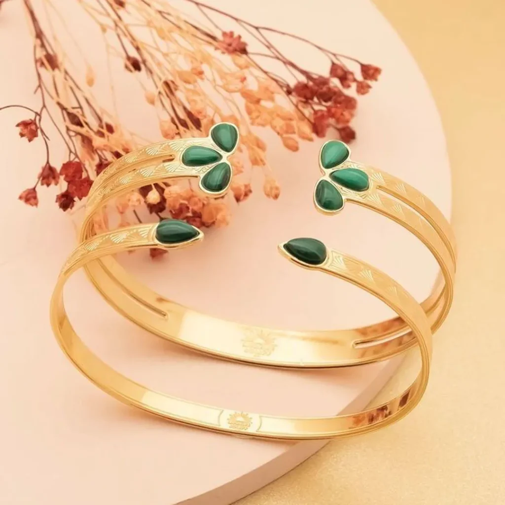 دستبند طلا با سنگ سبز ترند