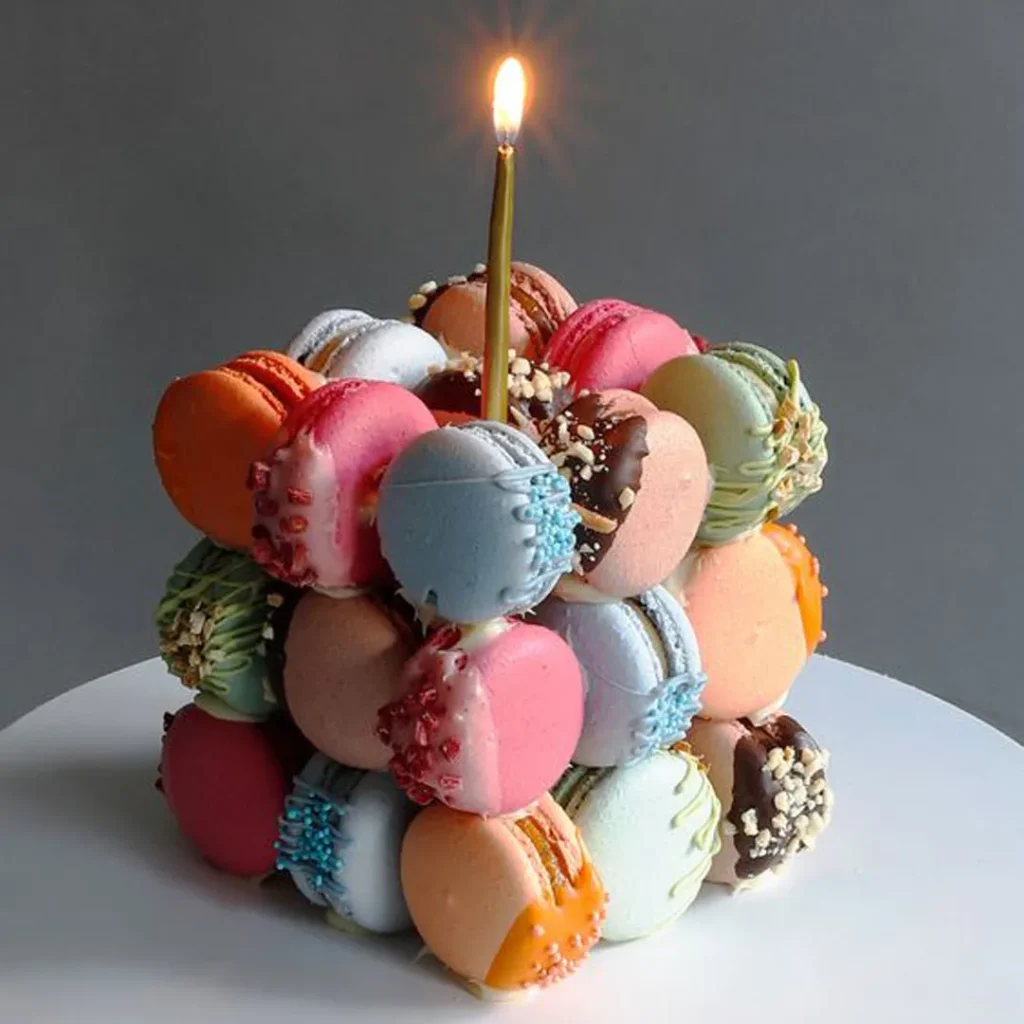  کیک تولد با ماکارون فانتزی و جذاب