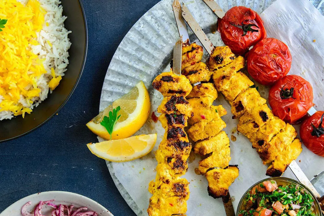 طرز تهیه و مواد لازم جوجه کباب ران با طعم ترخون