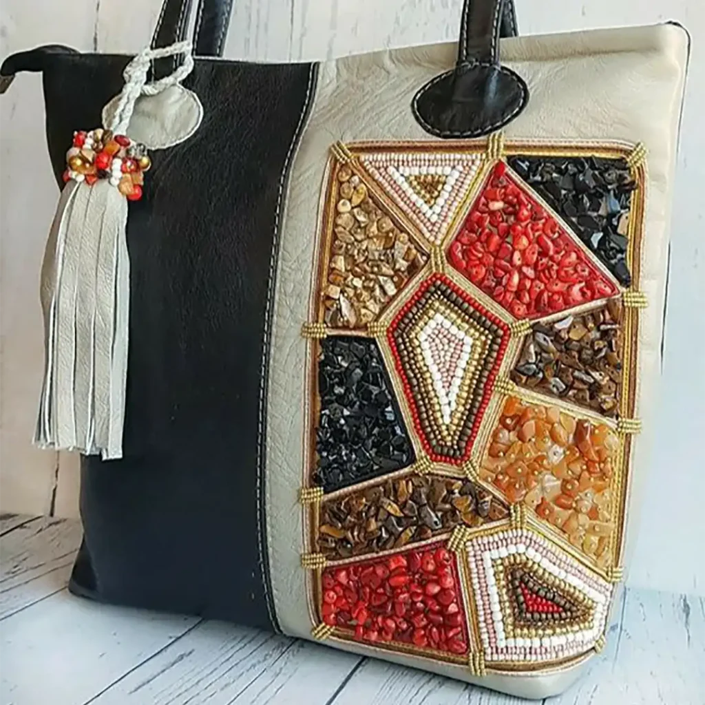 کیف زنانه با جواهر دوزی سنتی