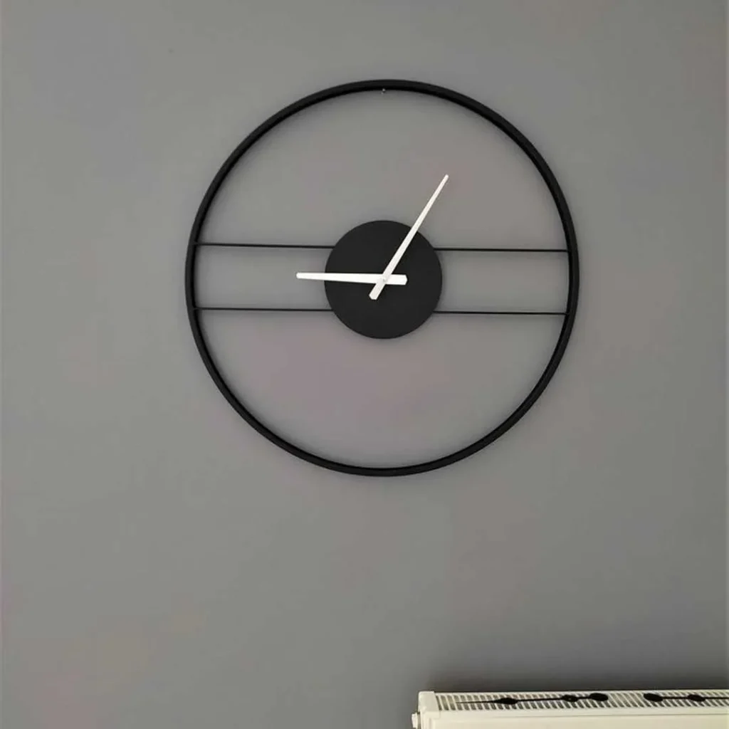 Black minimal wall clock
