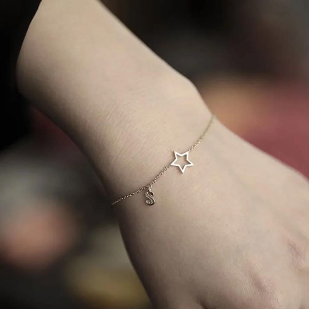 Minimal fantasy star design bracelet