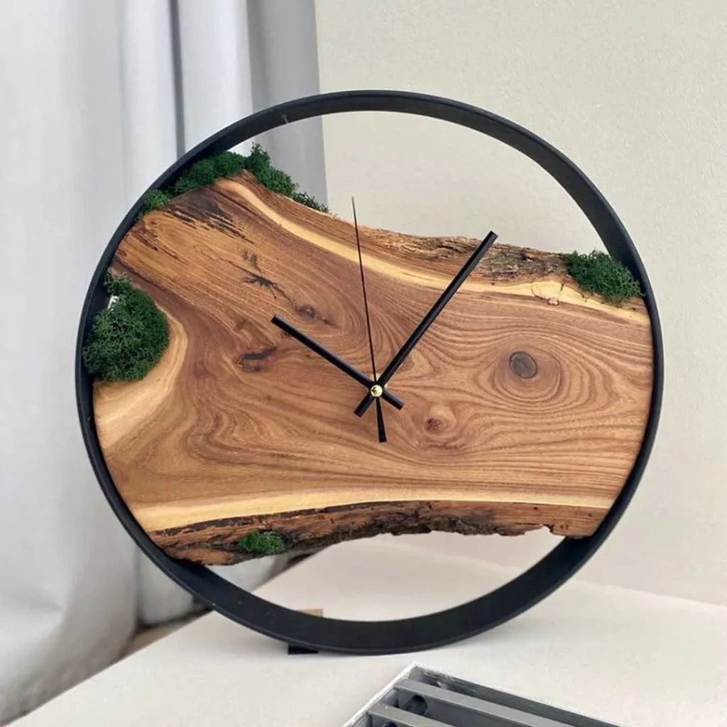 Desk clock with modern wooden design
