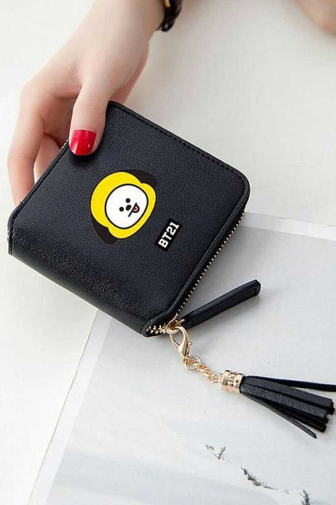 👜 کیف پول دخترانه طرح BTS: شیک، خاص و ترند ۲۰۲۶