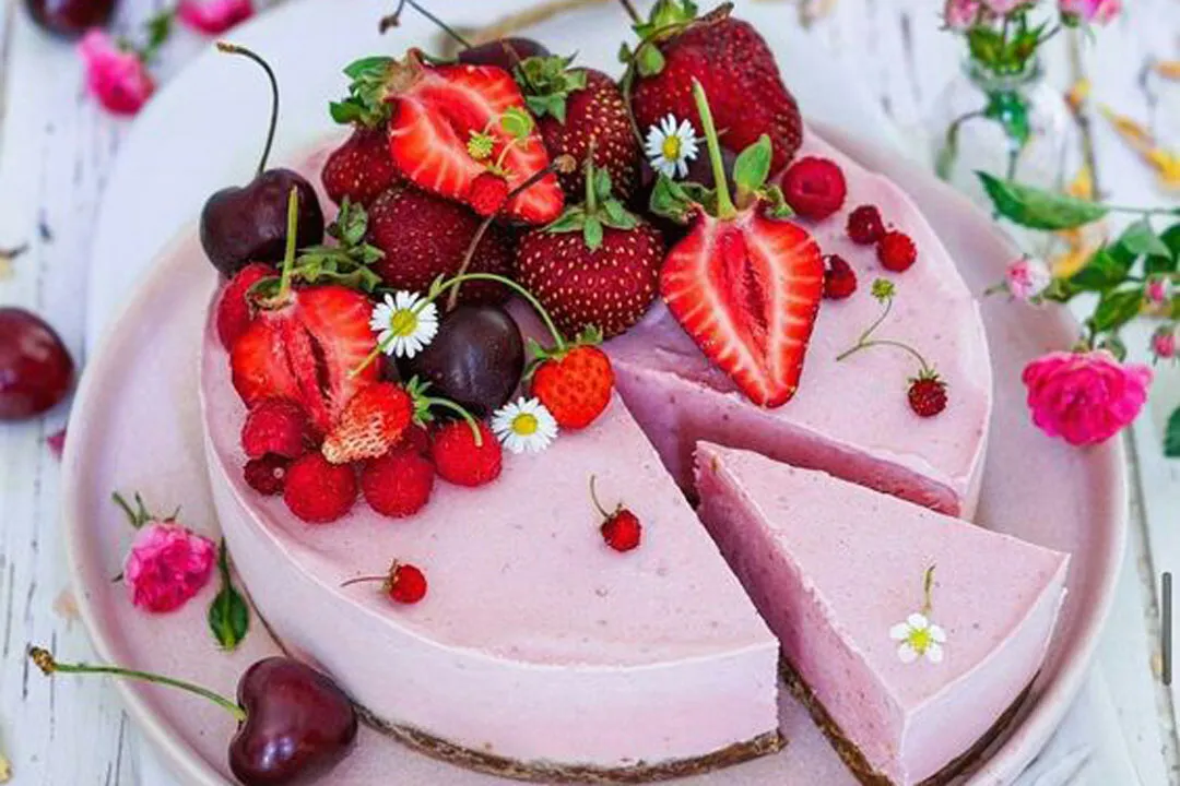 طرز تهیه و مواد لازم تارت چیز کیک توت فرنگی