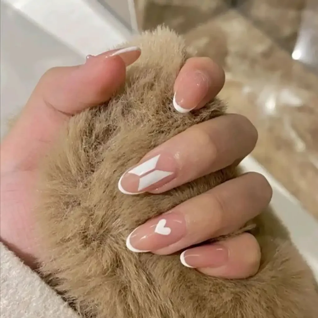 ناخن طرح بی تی اس