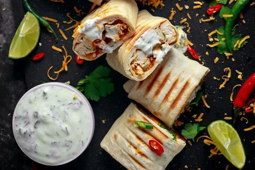 طرز تهیه و مواد لازم شاورمای مرغ لبنانی