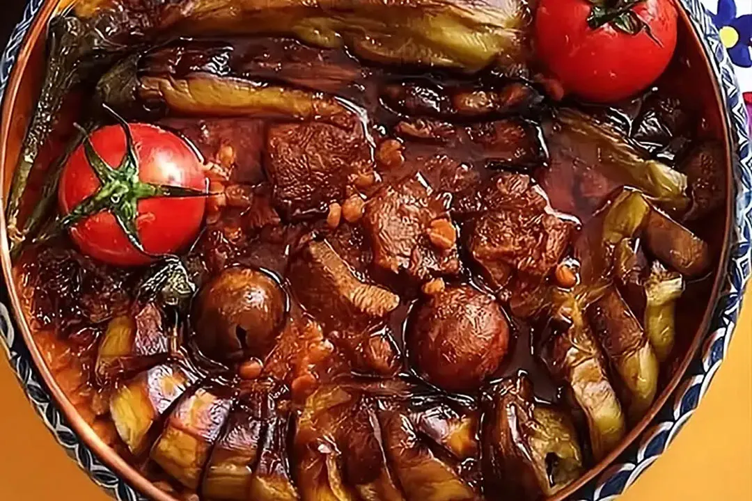 طرز تهیه و مواد لازم خورشت بادمجان
